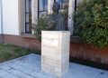 Спомен – бистата на Прличев на нова локација, непосредно до Библиотеката