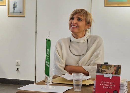 Ениз Хилми доби награда од „Темплум“ за најдобра дебитантска книга за збирката раскази „Градот што не го засакав на прва“