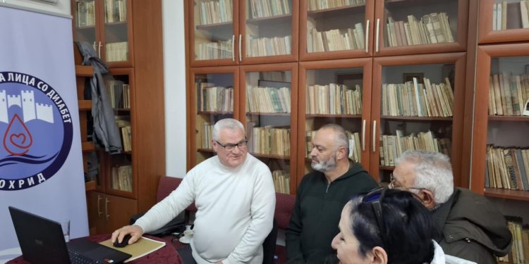 Денес во Библиотеката: „Дијабетско стапало, дијагноза и третман“ предавач беше д-р Арсо Митрески
