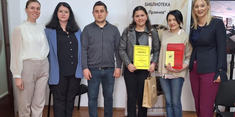 Денеска во НУ Библиотека „Григор Прличев“ во Охрид се одржа средба на учесниците и менторите на Регионалниот натпревар „Млади библиотекари“ 2025