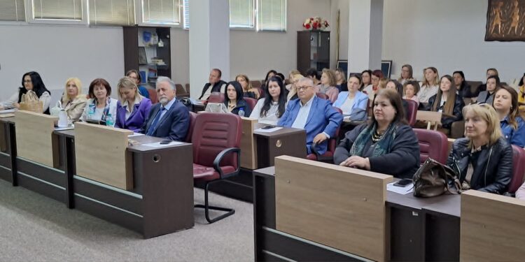 Децата се помалку читаат, имаат потешкотии во читањето и разбирање на прочитаната содржина