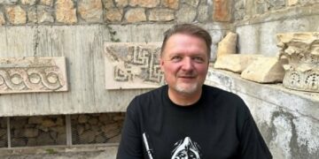 Промоција на творештвото на поетот Ендрју Риџвеј